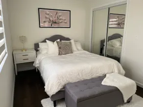 Burbank White House 2 bedrooms - Image 5