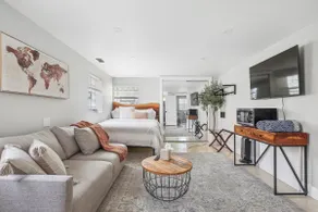 Adorable studio style unit - Self check in ⚡️ - Image 2