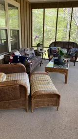 Delightful Riverside Cabin - Image 2