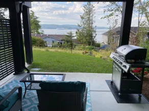 Seacloud Morden 2 bedrooms suite with ocean view - Image 2