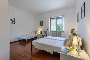 GuestHost - Perspective Corso Giovecca apartment - Image 4
