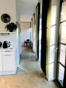 Enchanting guesthouse in a central location - Image 5