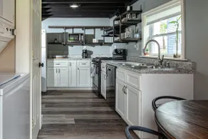 The Gray Cottage 🏡 - Image 5