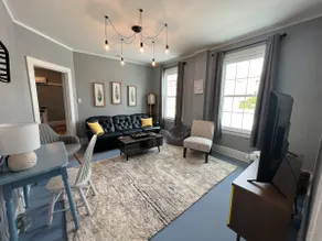 Charming 1890’s, 3bd, 1ba, Dwtn Bedford Loft - Image 2