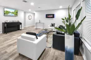 Pristine La Cantera home by Six Flags & UTSA - Image 3