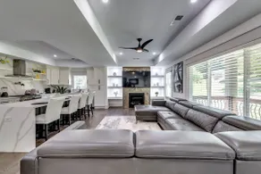WkndSpcl+1ofaKndHm+$0Cln+8MilesToMidtwn+Pool+5Bdrm - Image 2