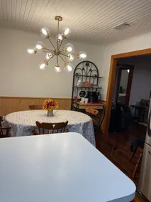 Nanny's Nifty Fifties Cottage - Image 3