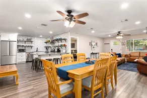 Casa Lago Lake Retreat - Image 2