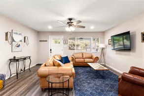 Casa Lago Lake Retreat - Image 4