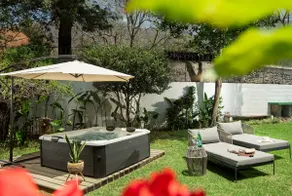 N) Centric Bohemian Villa w/ Hot Tub, Garden, BBQ - Image 5