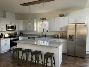 New 6 BDR in Lake Community w/ Game Room & Hot tub - Image 4