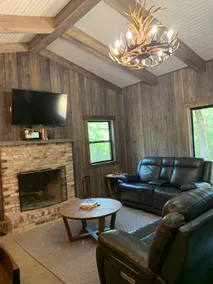 Secluded 70 Acre Cabin in the Ouchita Mountains - Image 2