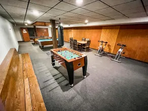 Cozy Condo - Pool - Game Room - Walk to Lifts! - Image 5