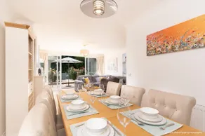 Romantic home a few minutes from the seafront. - Image 3