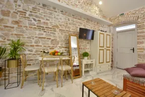 Corfu Cathedral Studio - Image 4