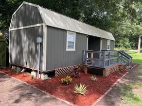 Tiny Farmhouse on the Grove - Image 2