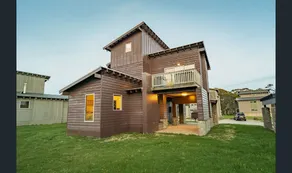 Cliff Hanger-Dinner Plain - Image 3