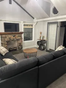 Lovely three bedroom apartment with hot tub - Image 3