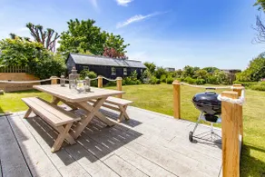 Seagulls, Camber | 5 Bed Holiday Home | Sleeps 10 - Image 3
