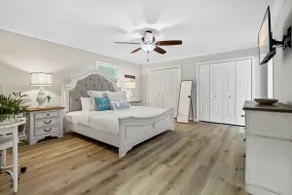 Cozy Lake Home - Jacuzzi King Bed Marina Access - Image 2