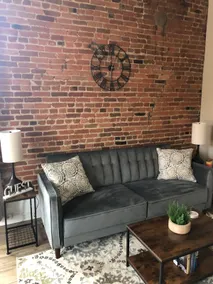 Lofts on Maincharming Marshall studio - Image 4
