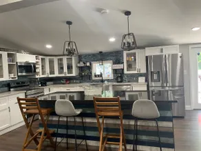 Spacious 4BR Retreat•Sleeps 8 Near Cincinnati - Image 2