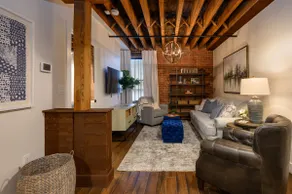 Regal Retreat in Nashville Pool Gym Free Parking - Image 5