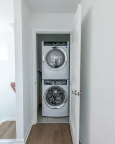 Brand New Modern One-Bedroom Guesthouse in Asbury - Image 5