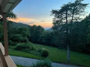 Charming Cottage w/ Incredible Views & Firepit - Image 2