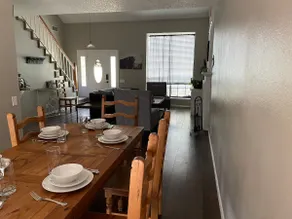 Sunrose Cottage - Fresh & Clean - King Suite + free Wifi - Pet Friendly - Image 4