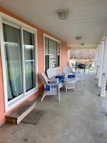 Lake House - 3 Bedroom Lake Front Rental Home! - Image 4