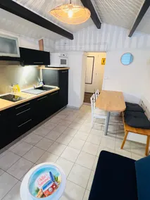 Beachfront vacation home - Image 2