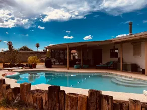 4 Bedroom Gnome Home with FREE Heated Pool - Image 3