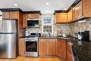 Cozy Loft for 2- Steps from Village of Pittsford - Image 5