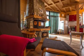 Aylak Chalet Luxury Guest House with Jacuzzi - Image 2