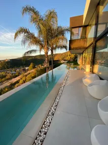 Villa with a pool in the mountains overlooking the ocean - Image 3