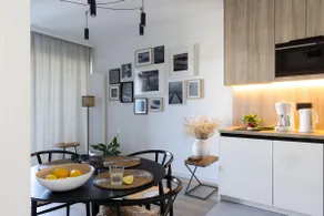 Cozy Apartment by the Sea - Image 5