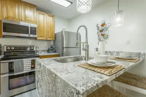 ✤ VILLA CATALINA # 101 ✤ Free Parking & WIFI - Image 4