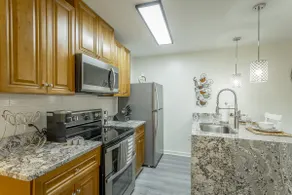 ✤ VILLA CATALINA # 101 ✤ Free Parking & WIFI - Image 3