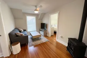 Sea Breeze apt, 10 min walk to Beach! EV Charger - Image 3