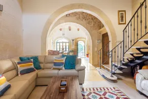 Xaghra Villa. Large Luxury Gozo Family Farmhouse. - Image 2