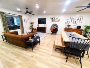 Beautiful, Cozy, Spacious- 3 mins to dwtn Oberlin - Image 4