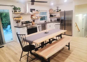 Beautiful, Cozy, Spacious- 3 mins to dwtn Oberlin - Image 3
