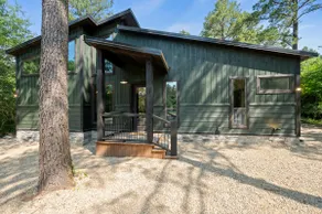 Private & Peaceful Cabin in woods w/ hot tub - Image 2