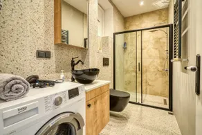 Premium House, 3BR, Renovated, Best Loc Kadky - Image 4