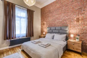 Premium House, 3BR, Renovated, Best Loc Kadky - Image 2