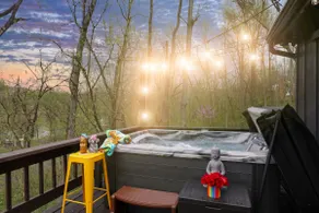 COZY River Cabin + HOT TUB + Swanky, Sexy, FUN! - Image 2