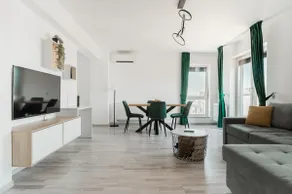 Skylark - Manhattan Penthouse with Jacuzzi & Panoramic View - Image 2