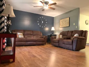 Mountain Lane *Get~A~Way* King Suite, Pet Friendly - Image 3