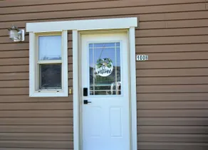 SPACIOUS 2 BEDROOM SUITE WITH PARKING - Image 3